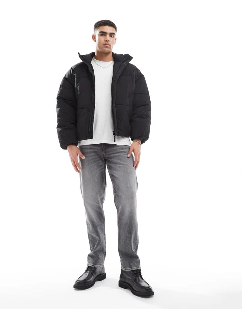 Pull&Bear Pull&Bear puffer jacket in black 4