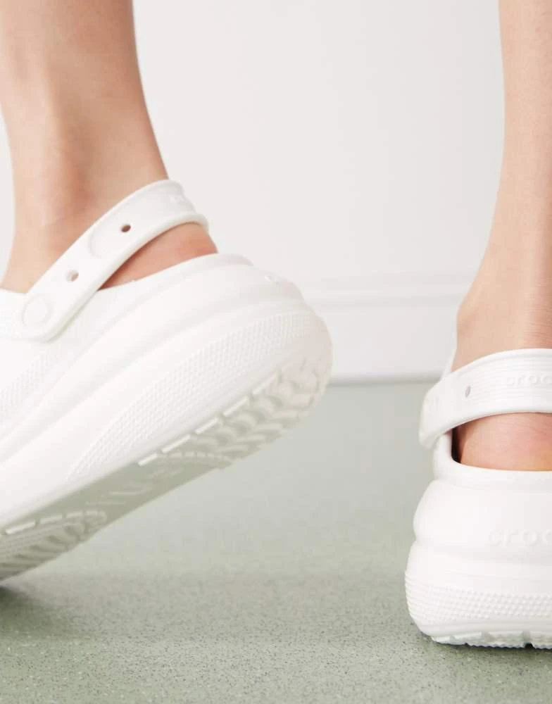 Crocs Crocs Classic crush clog in white - Sandals - Free  display picture 2