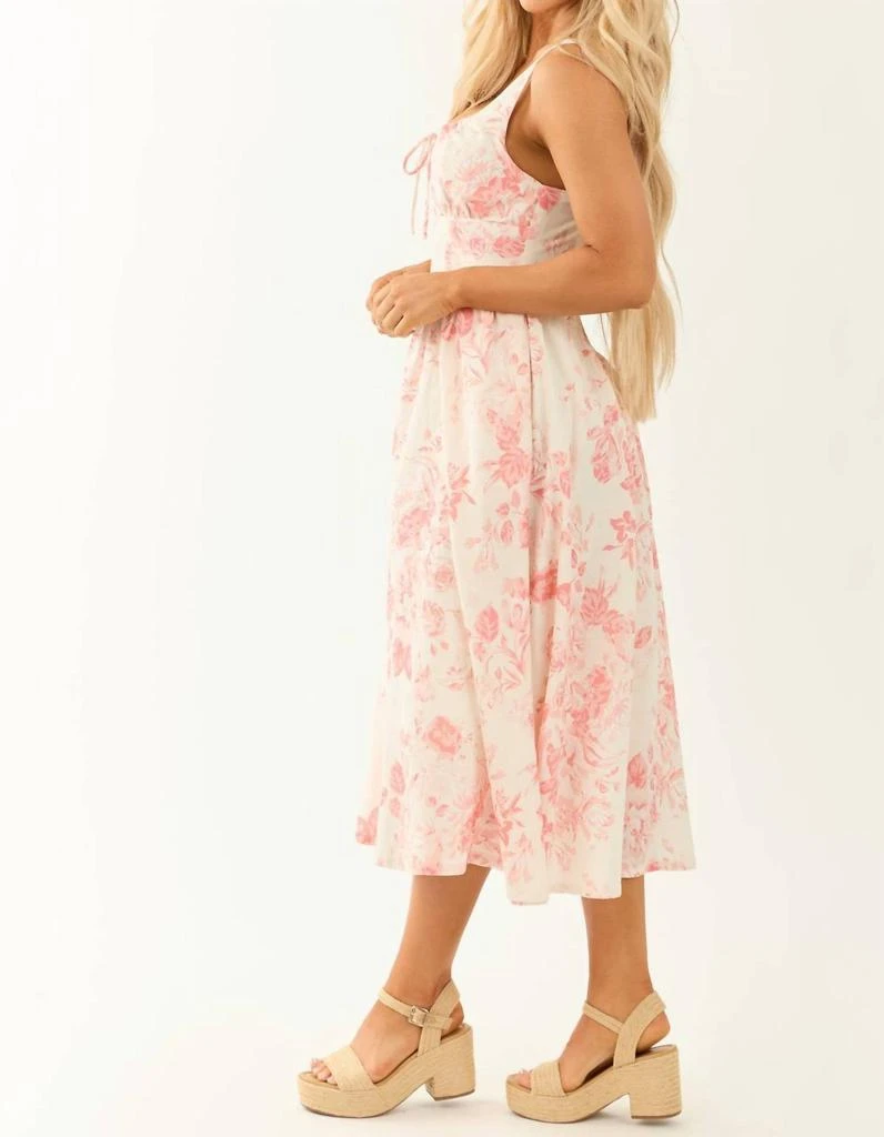 Shop Ee:Some - Bustier Fit And Flare Dress on Sale at BeyondStyle  Get 64%  Off Ee:Some - Bustier Fit And Flare Dress with Limited-Time Flash Deals,  Exclusive Discounts, and Special Offers.