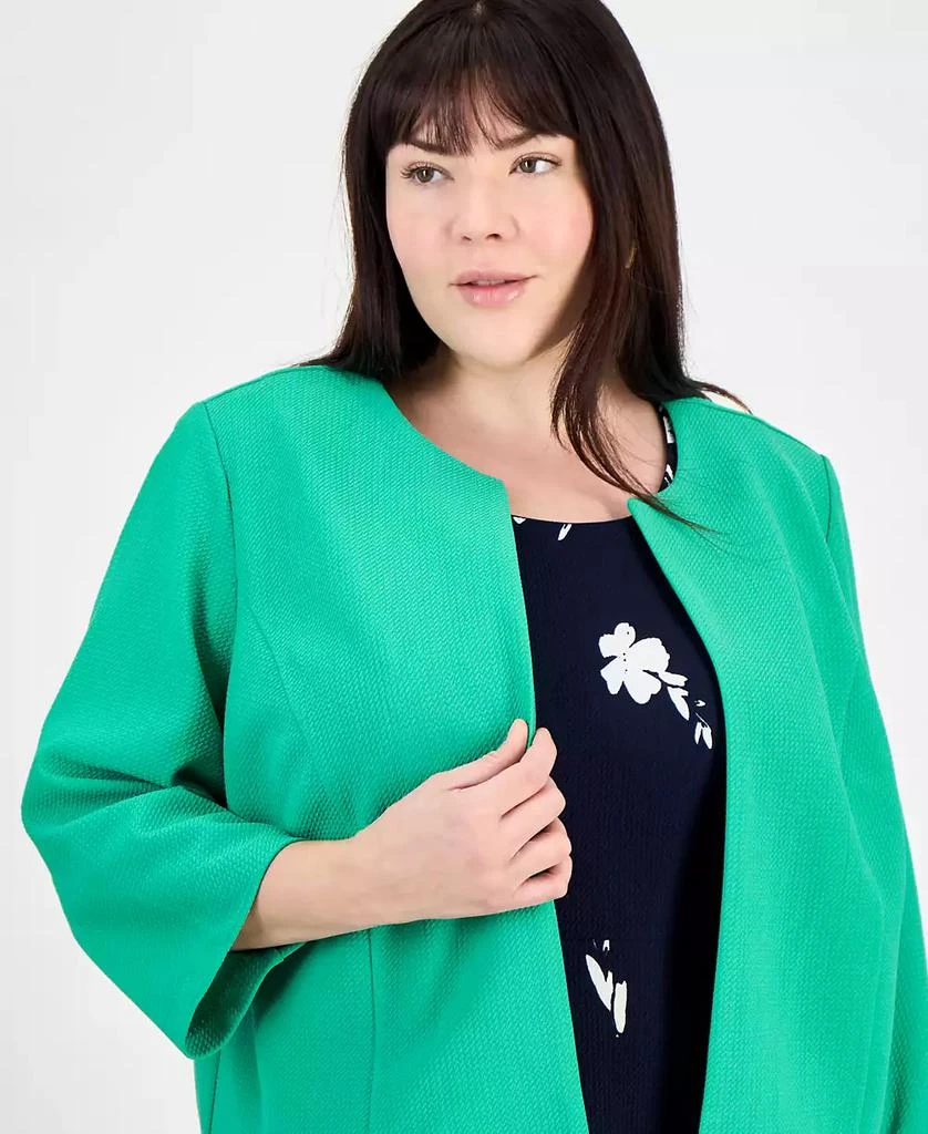 Sandra Darren Plus Size Floral-Print Textured 2-Pc. Jacket Dress 2