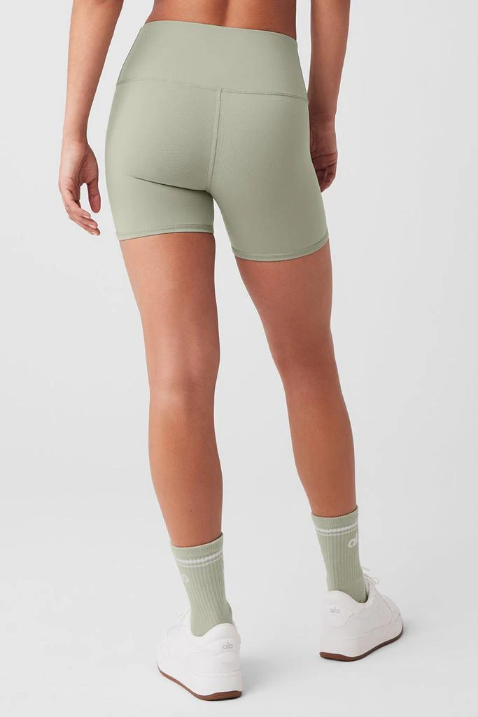 Alo 5" Airbrush High-Waist Biker Short - Limestone 2
