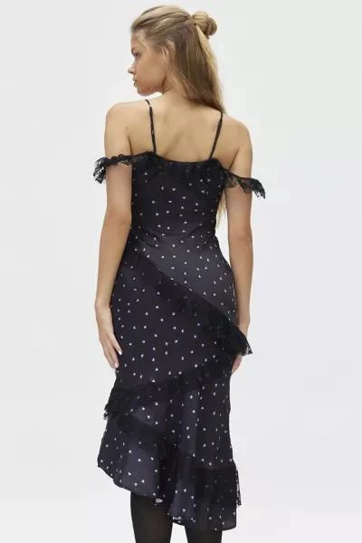 Kimchi Blue Kimchi Blue Adalyn Satin Off-The-Shoulder Asymmetric Midi Slip Dress 4