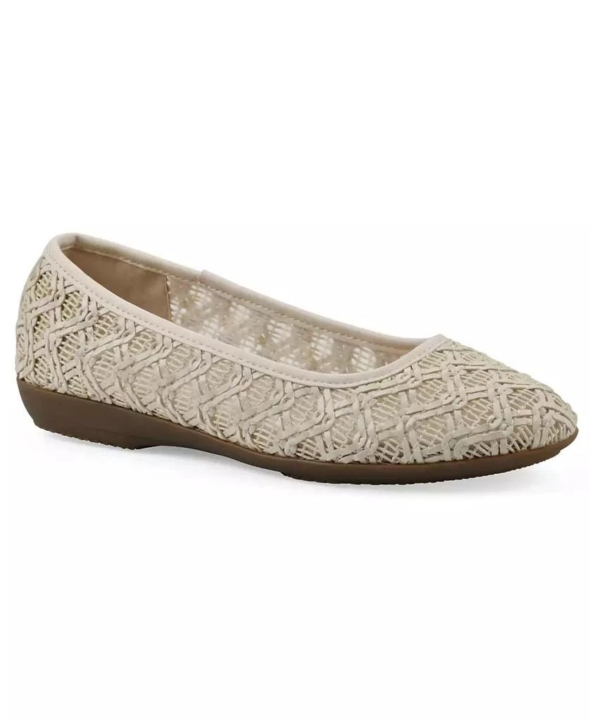 White Mountain Women's Cariann Ballet Round Toe Flats 1