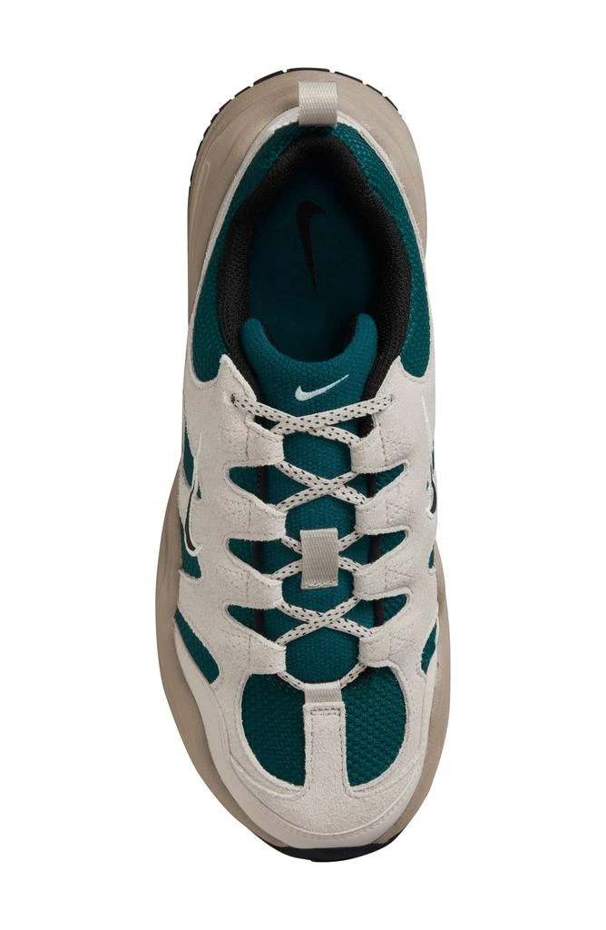 NIKE Tech Hera Sneaker 2