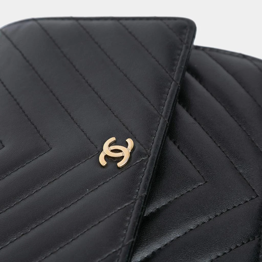 Chanel Chanel Black CC Chevron Lambskin Square Wallet On Chain 4