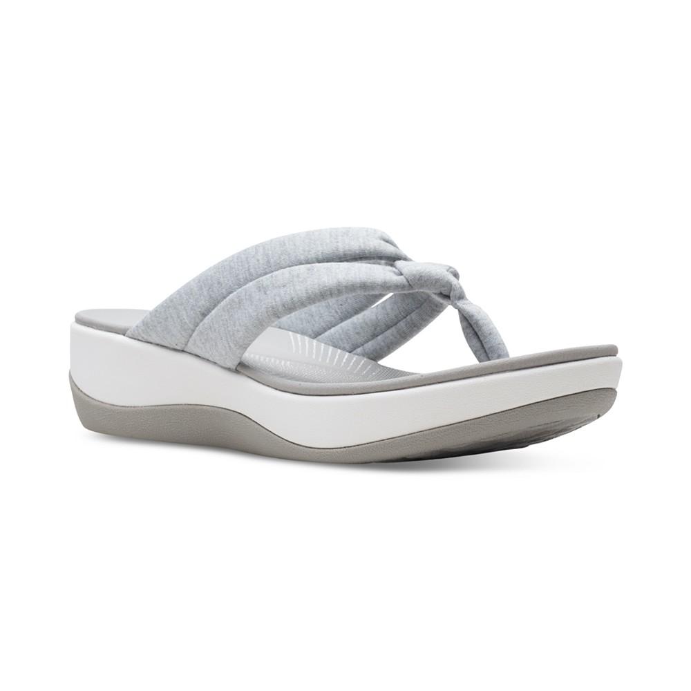 Clarks Women's Cloudsteppers™ Arla Kaylie Slip-On Thong Sandals