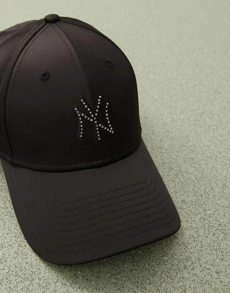 New Era New Era Womens NY Yankees 9forty satin rhinestone  display picture 3