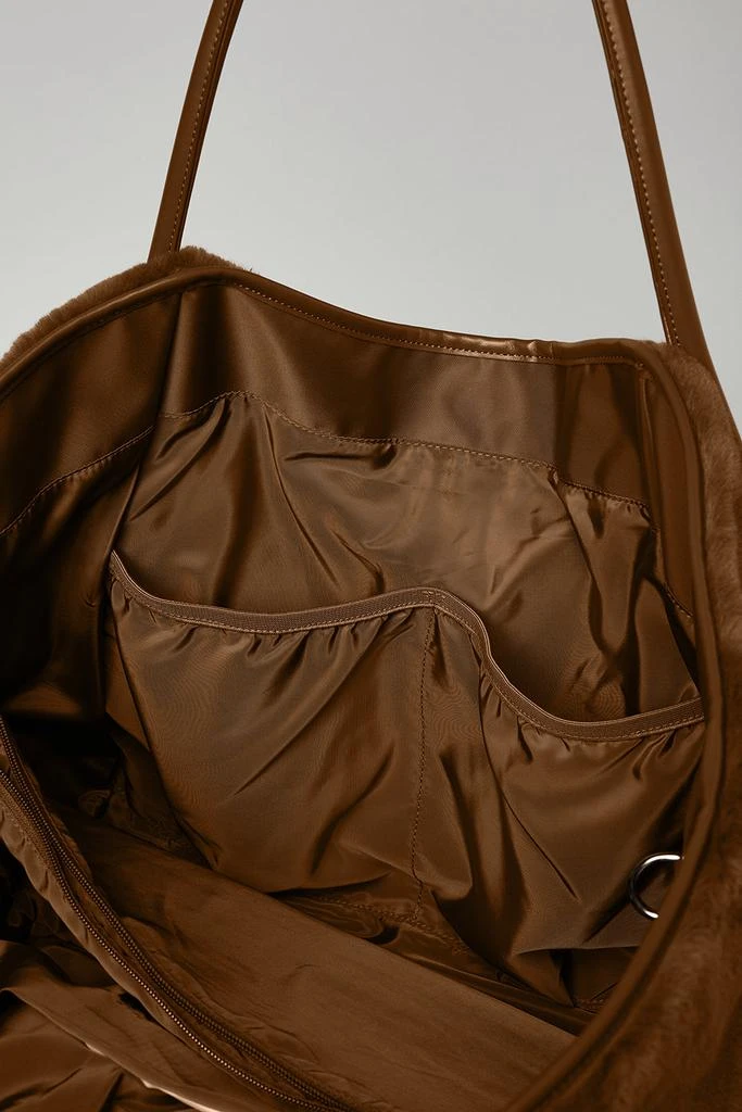 Alo Faux Fur Tote Bag - Chocolate 4