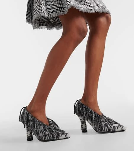Burberry Sweep 100 fringed wool pumps 4