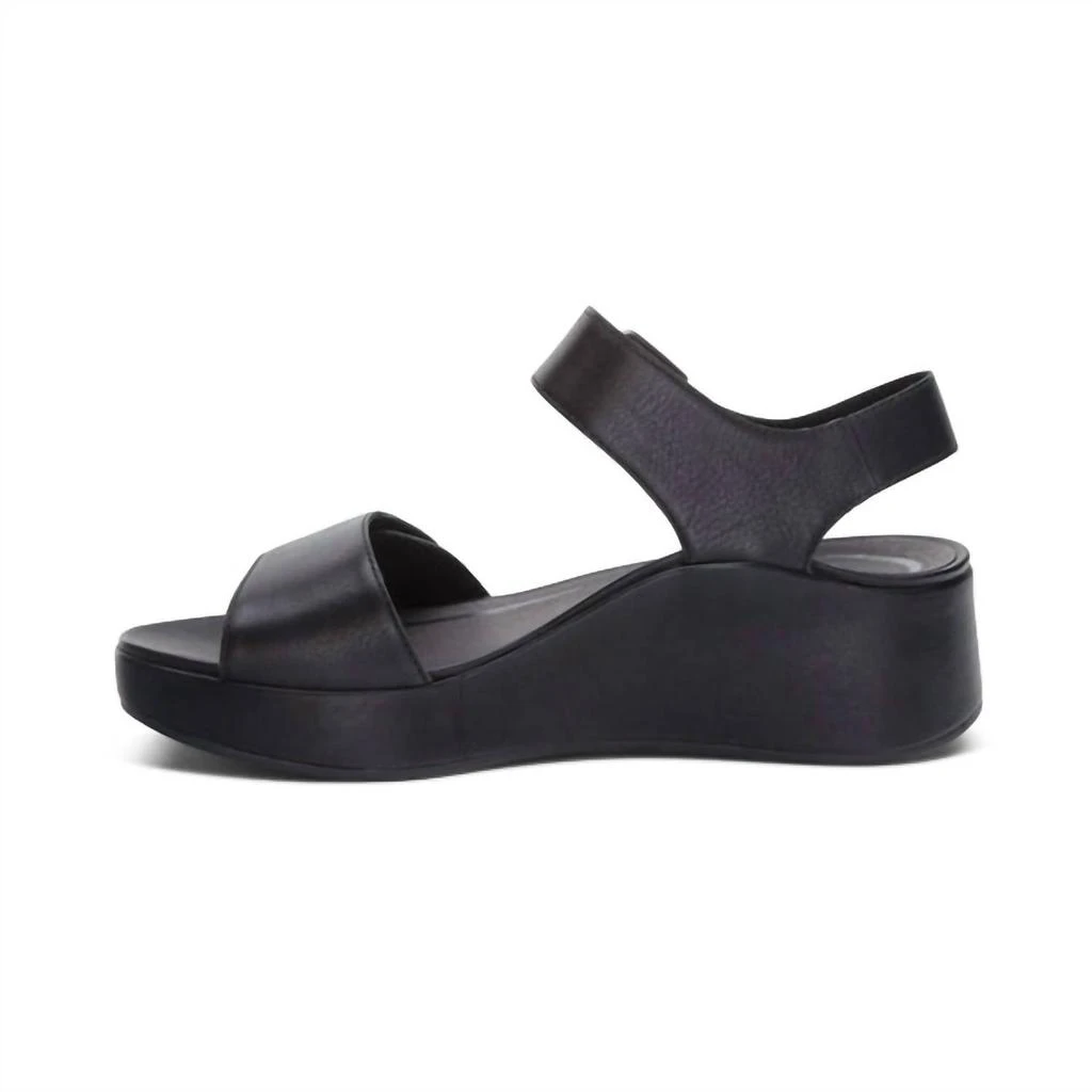 Aetrex Aetrex - Women
s Ariel Adjustable Quarter Strap Wedge 3