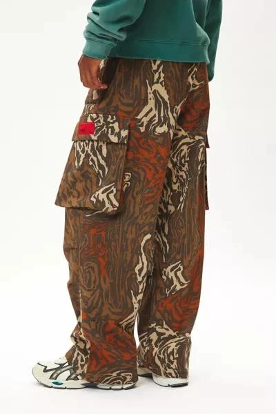 CHNGE CHNGE Wildlife Allover Print Cargo Sweatpant 3