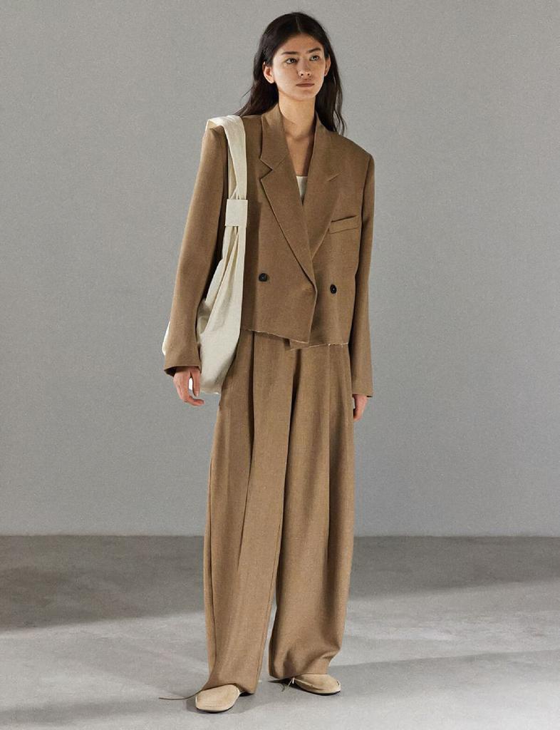 Pixie Market Dani Cropped Boxy Blazer in Brown