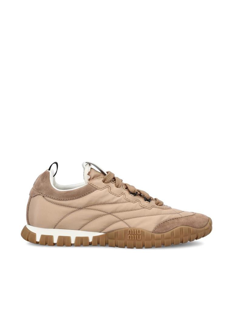スニーカー MIU MIU Plume low-top suede sneakers Miu Miu Plume Suede Sneakers | Neutrals | FARFETCH