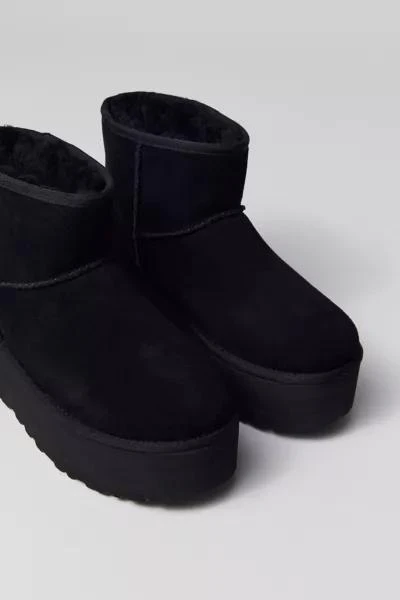 UGG UGG Women's Classic Mini Platform Boot 5
