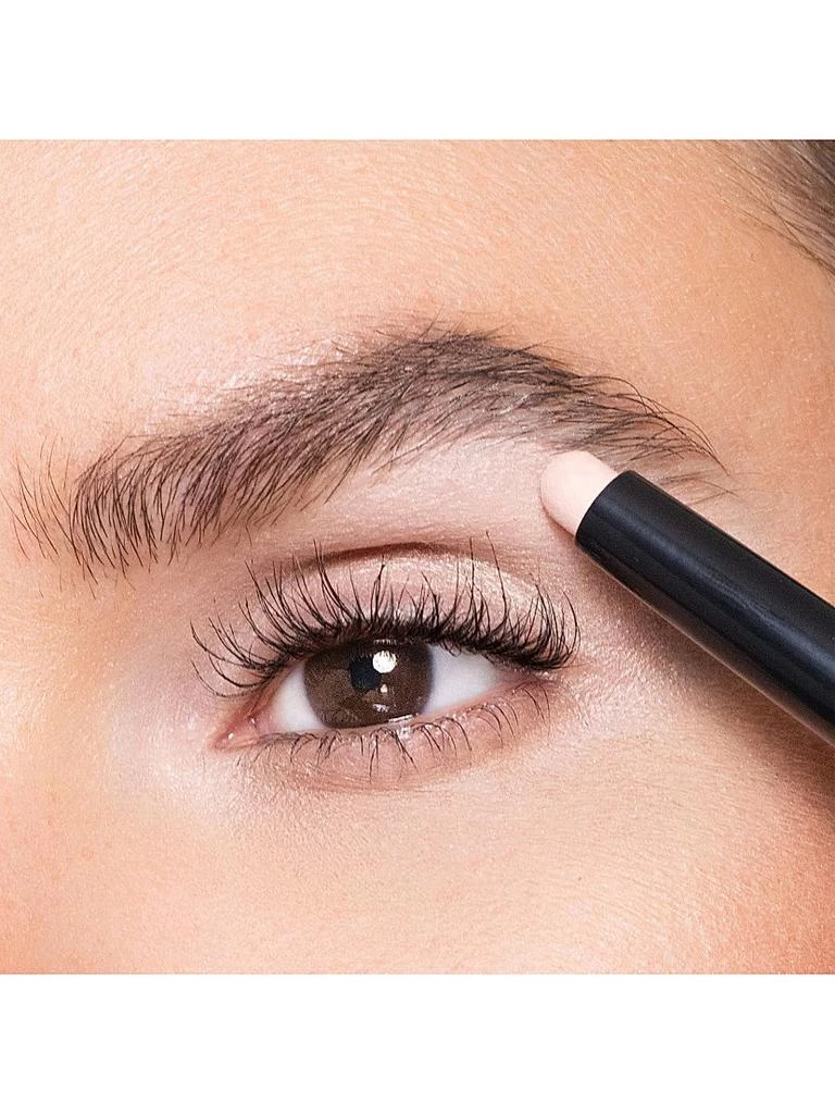 Trish McEvoy 24-Hour Eyeshadow 
Liner 6