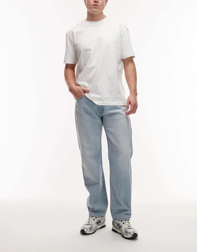 Levi
s Levi
s 555 relaxed straight jeans in lightwash blue