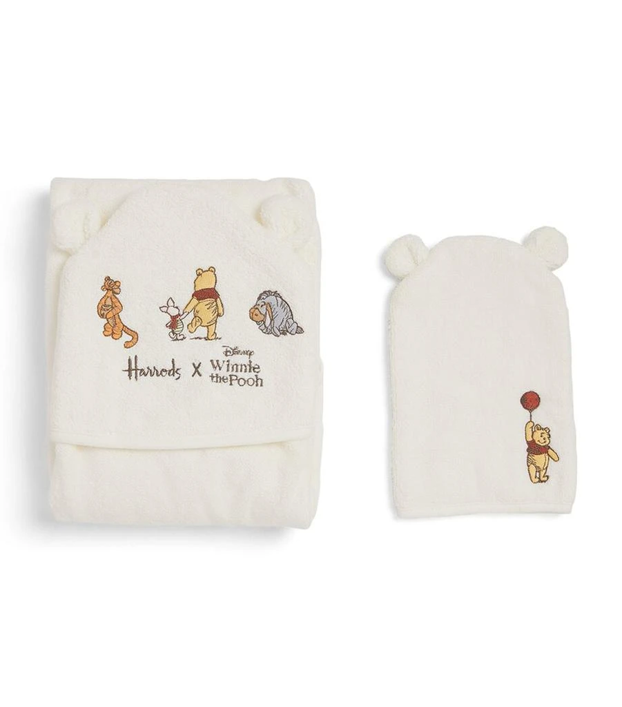Harrods x Winnie The Pooh Towel and Bath Mitt Set 1
