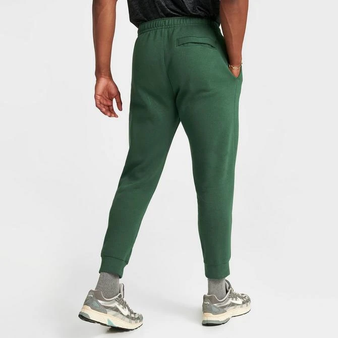 NIKE Men's Nike Club Fleece Logo Patch Jogger Pants 7