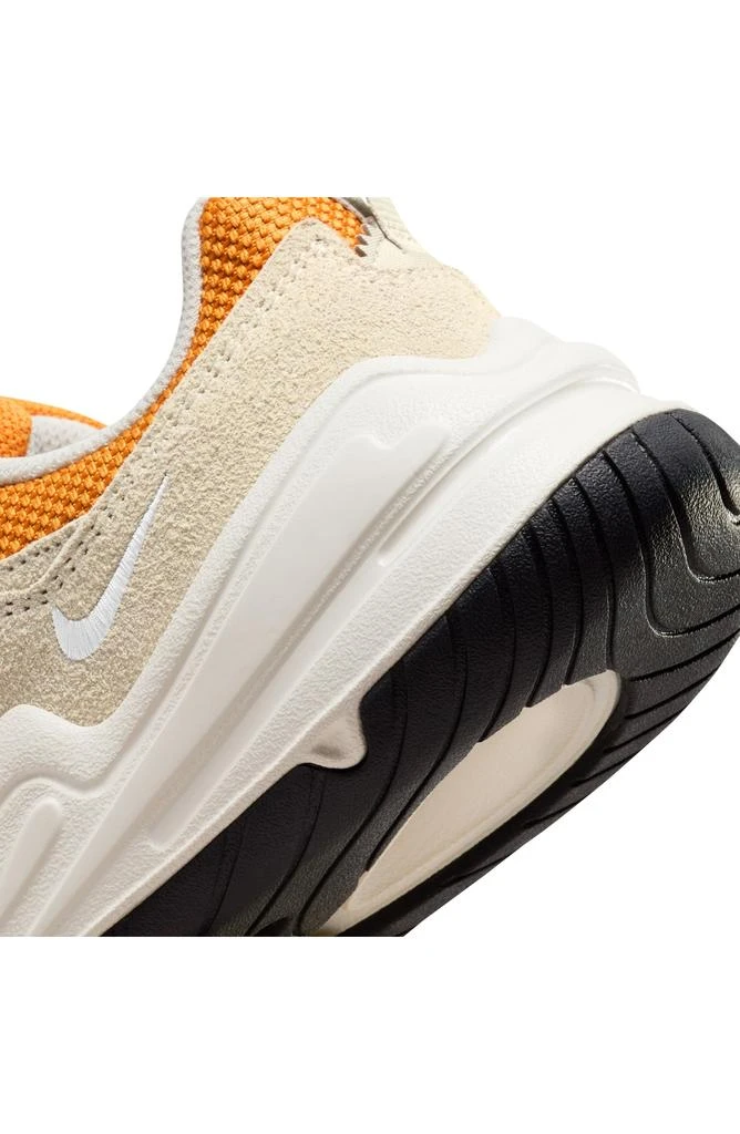 NIKE Tech Hera Sneaker 8