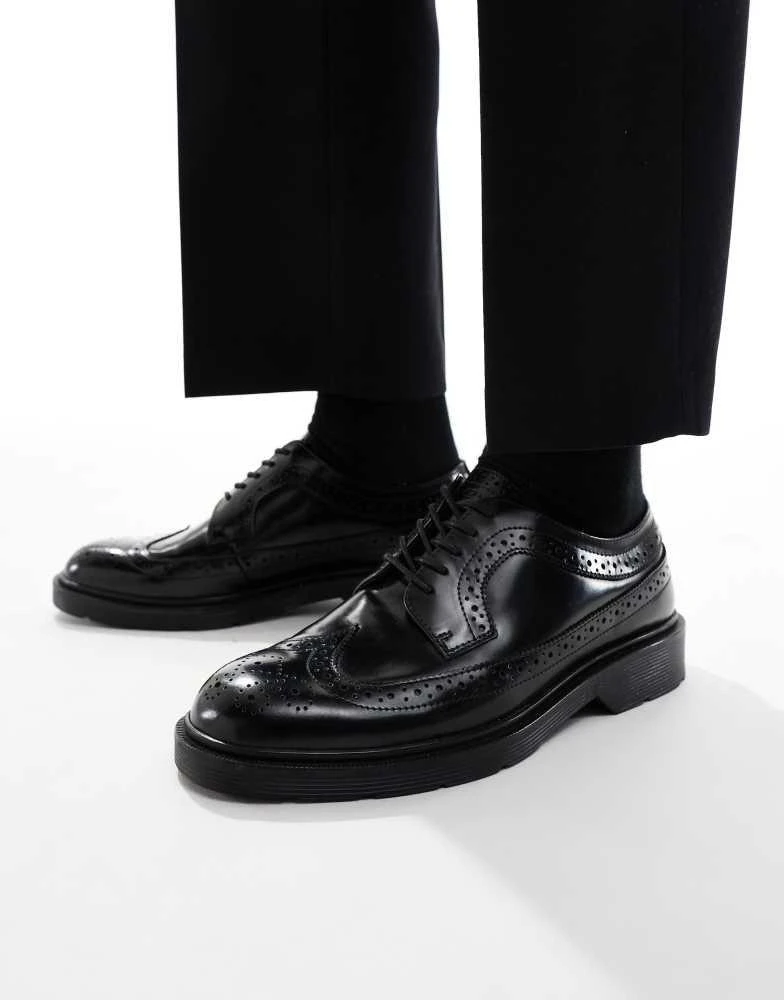 Jack & Jones Jack & Jones leather brogue in black 1