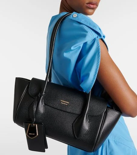 Salvatore Ferragamo East-West leather tote bag 2