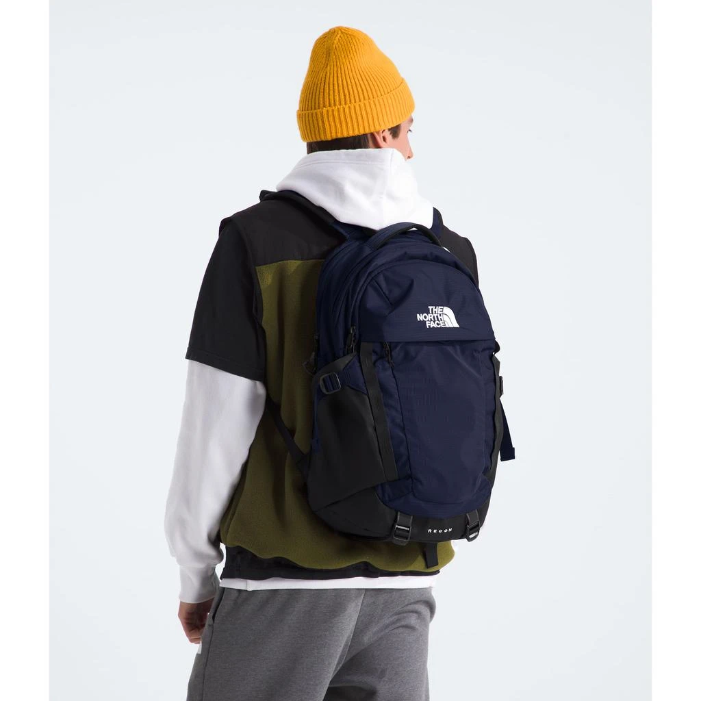 The North Face The North Face Recon 30L Backpack 6