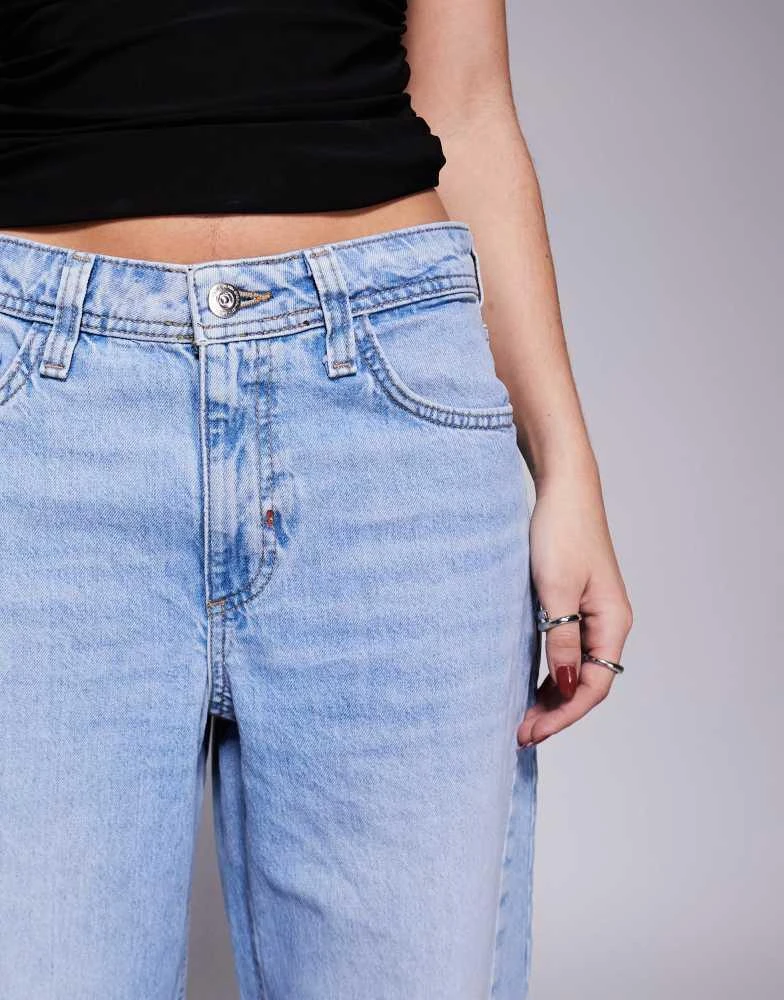 River Island River Island barrel jean in lightwash blue 3