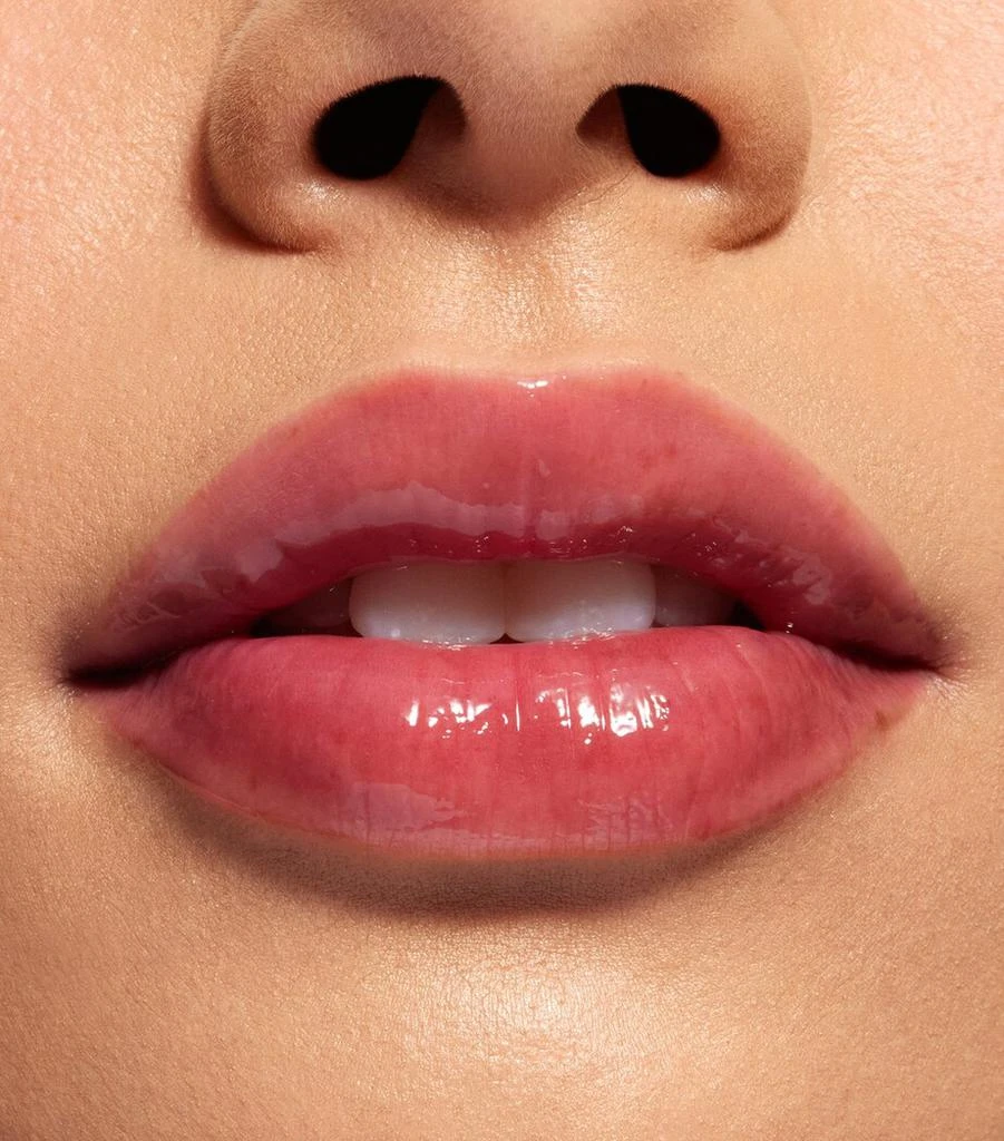 Kylie Cosmetics Transformative Lip Tint 4