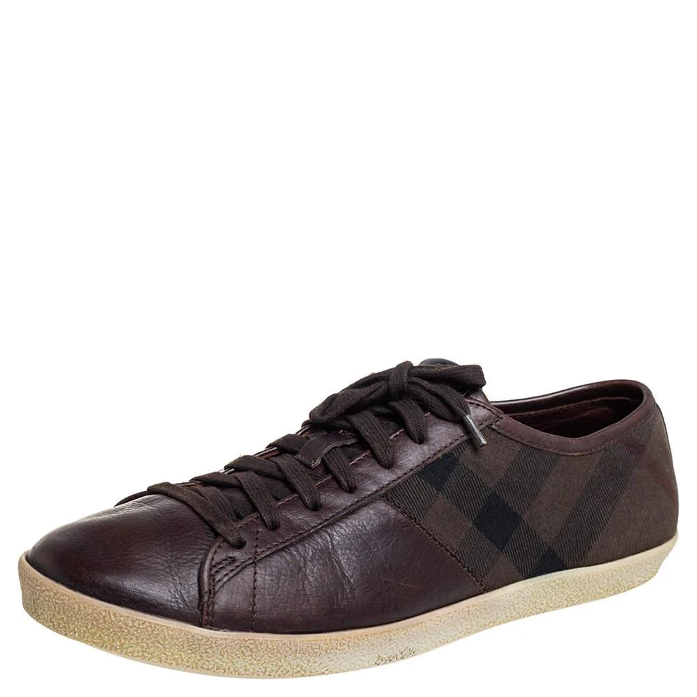 Shop Burberry Brown House Check Canvas And Leather Lace Up  display picture 3
