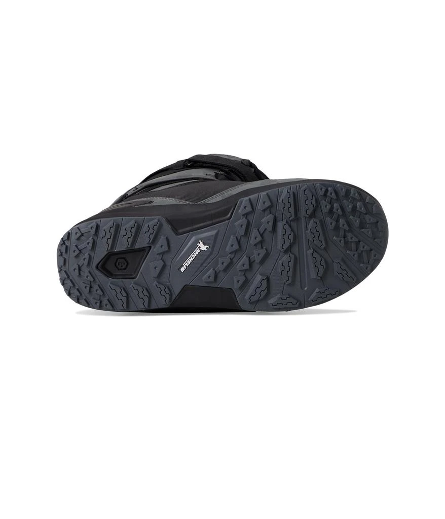 Thirty Two Tm-2 Xlt Diggers 
24 3