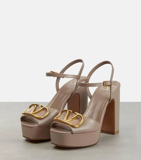 Valentino VLogo leather platform sandals 5