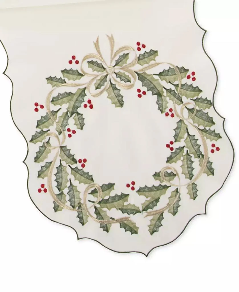 Macy
s Lenox Holiday Nouveau Wreath Table Runner 3