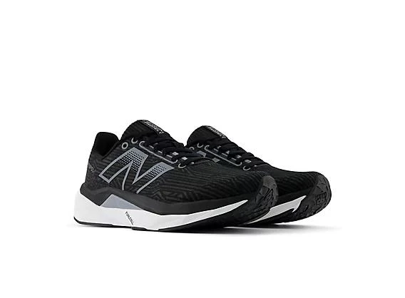 New Balance FuelCell Propel v5 2
