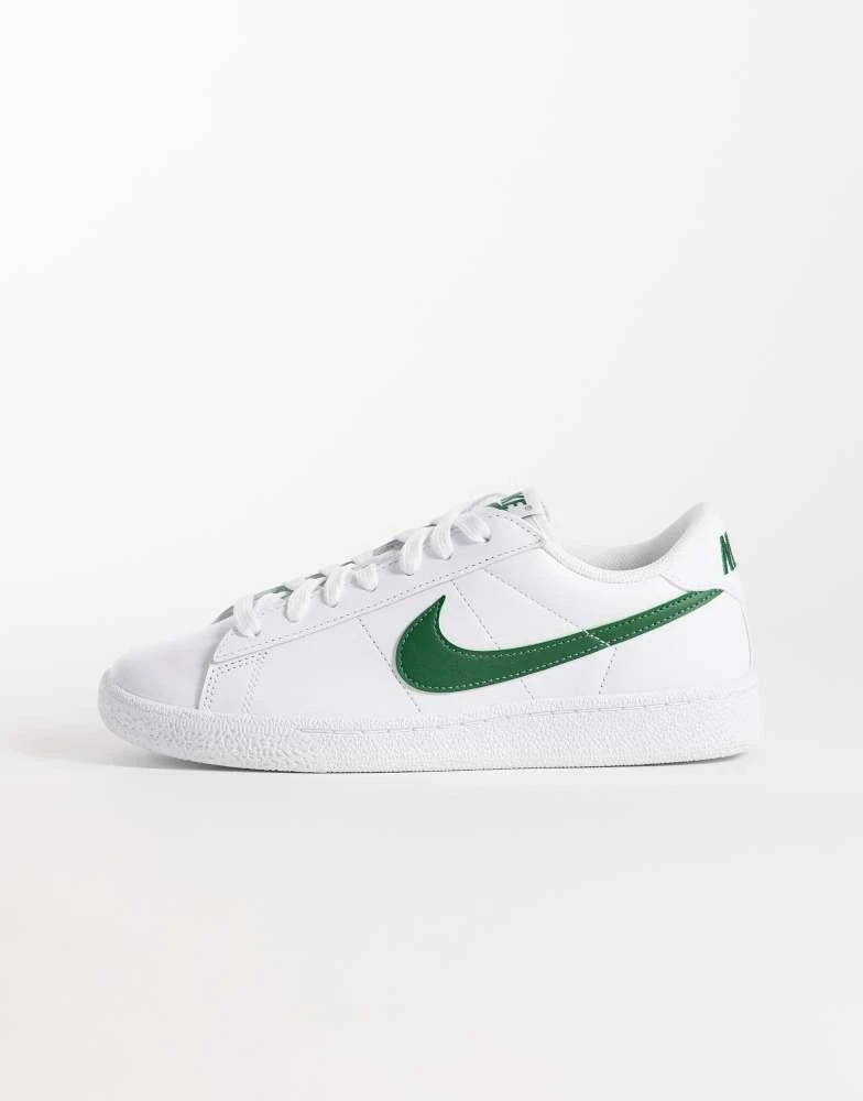 NIKE Nike Classic Tennis trainers in white and green