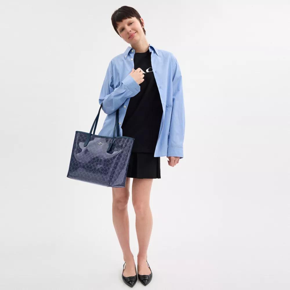 Coach City Tote Bag In Signature Canvas