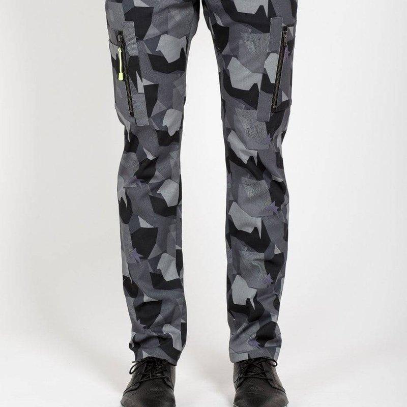 Konus Men's Digital Camo Cargo Pants