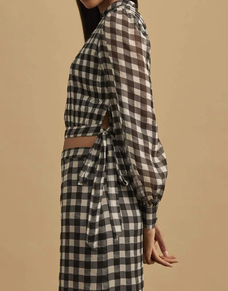 River Island River Island Gingham long sleeve crop top in black 2
