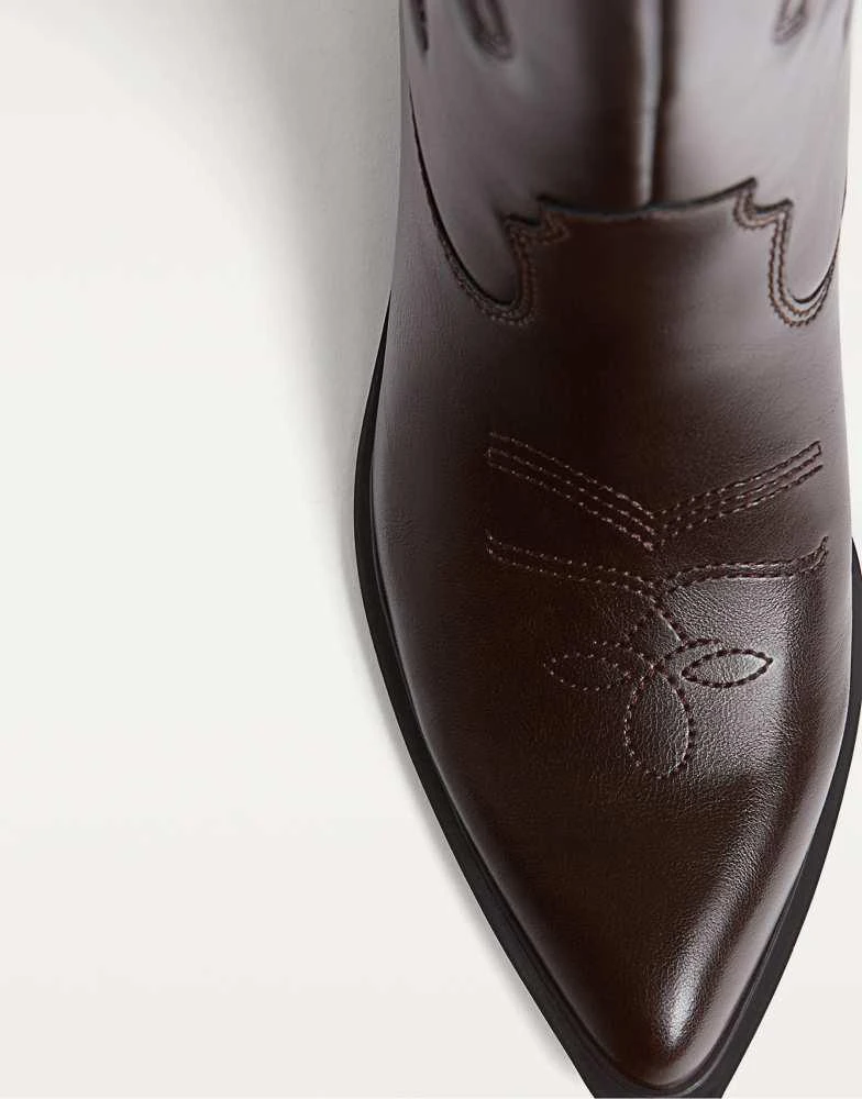 Stradivarius Stradivarius heeled cowboy boots in brown 4