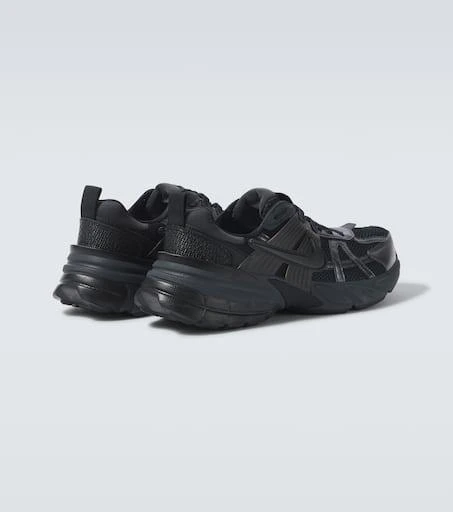 NIKE V2K Run sneakers 6