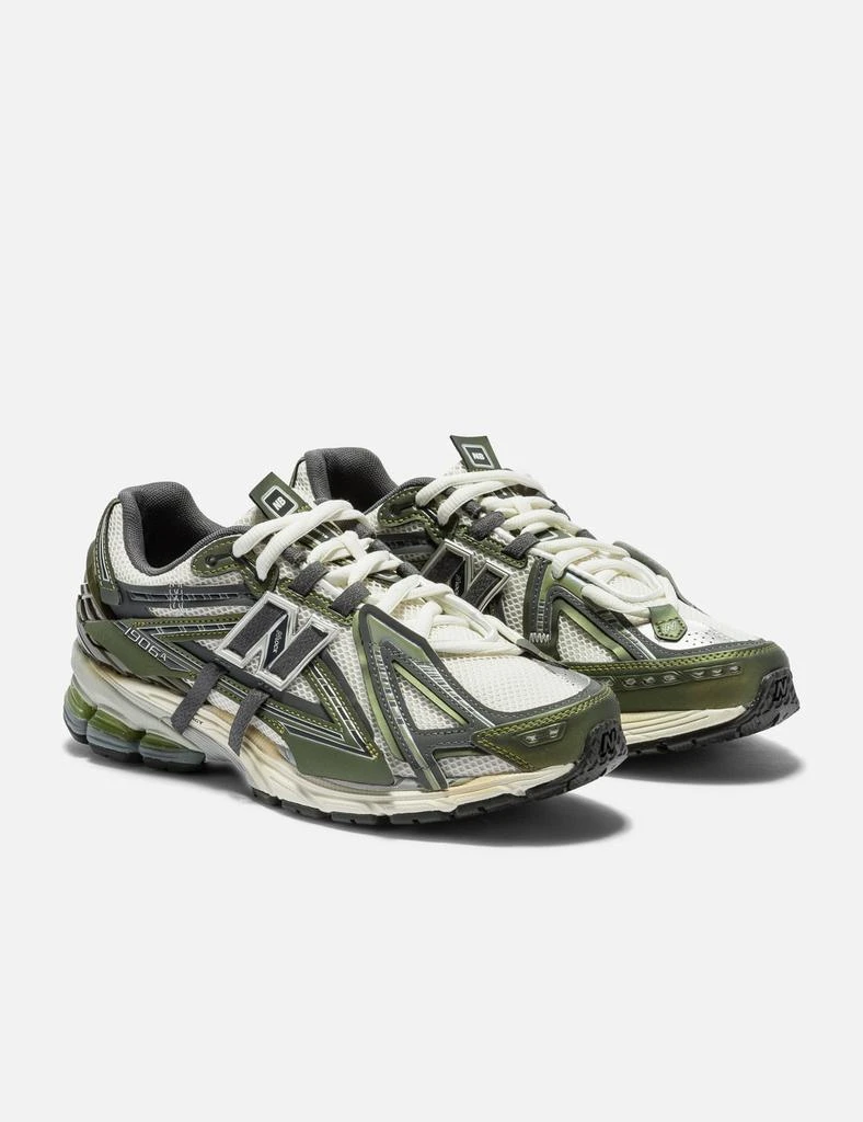 New Balance 1906A 4