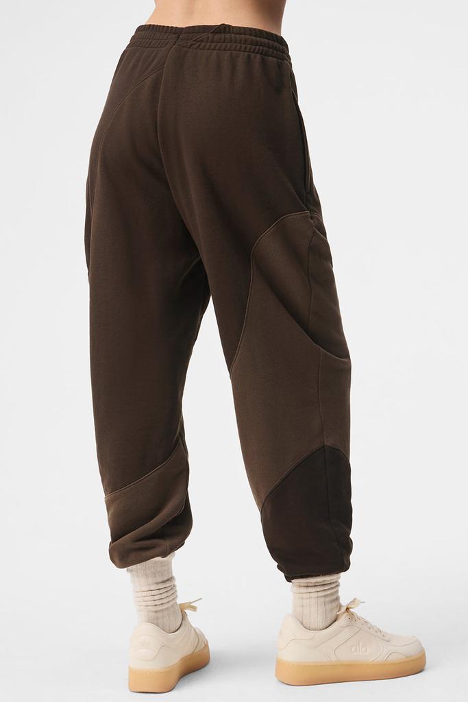 Alo Make Waves Sweatpant - Espresso Tonal