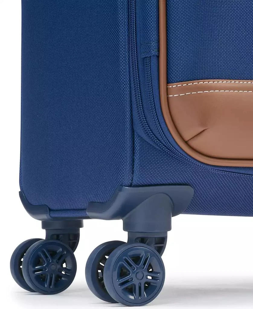 Tommy Hilfiger Logan 28" Softside Spinner 4