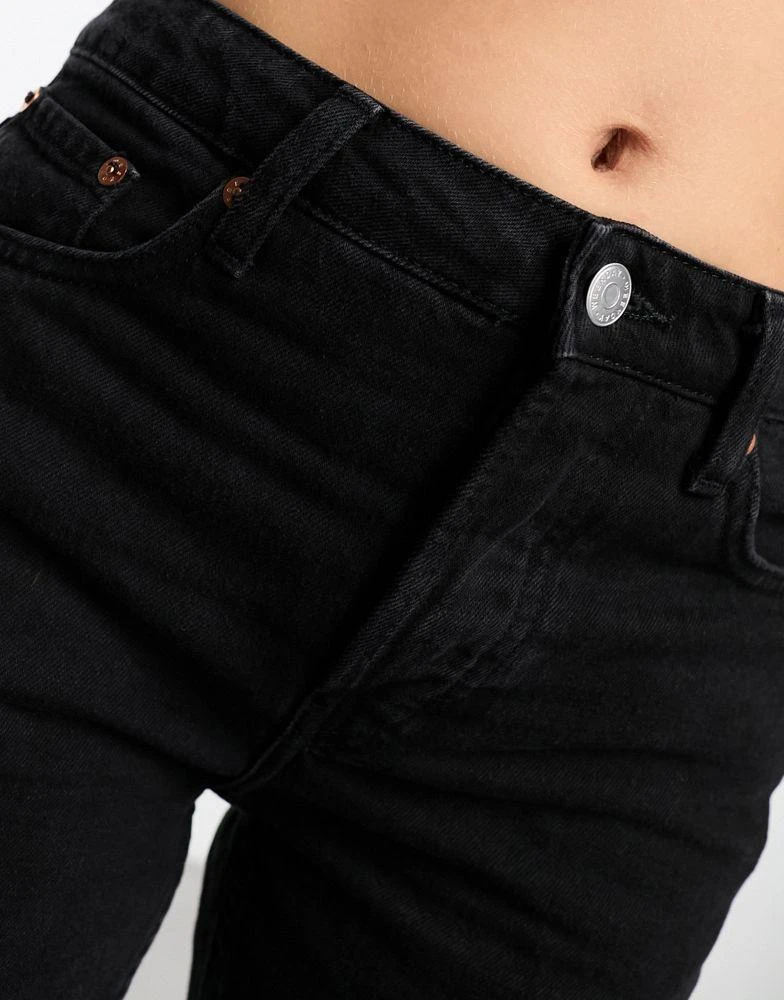 Weekday Weekday Pin mid waist regular fit straight leg jeans in black lux 3