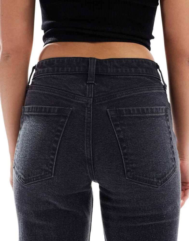HOLLISTER Hollister high rise straight leg jean in washed black 4
