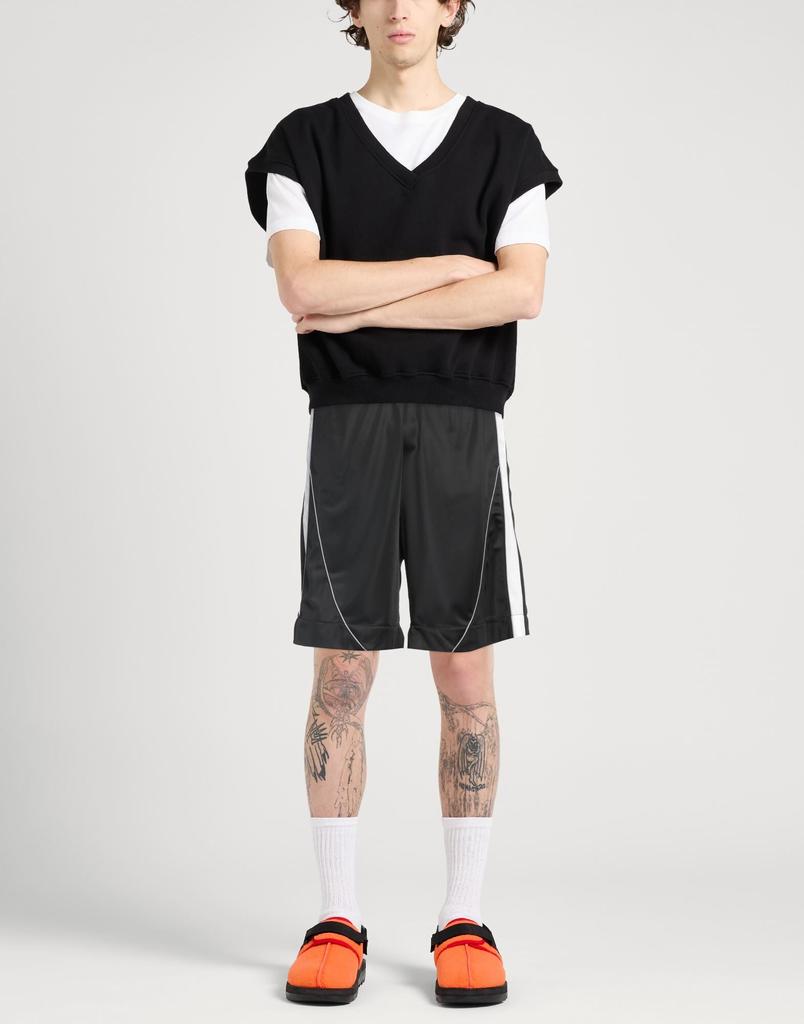 Ih Nom Uh Nit Shorts & Bermuda