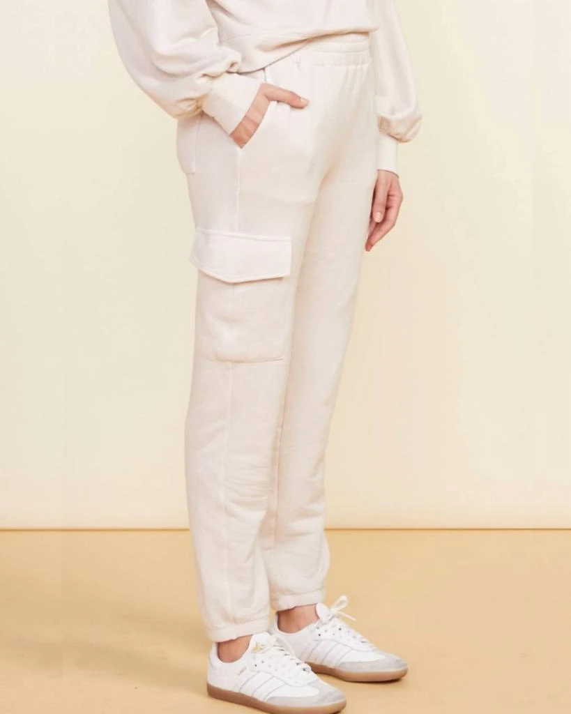 Monrow Women's Cargo Sweat Pants In Bone 2