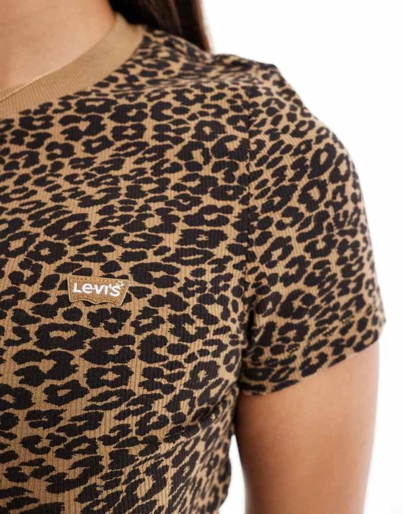 Levi's Levi's batwing logo cheetah print t-shirt in brown 3