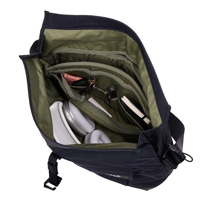 Thule Paramount 14L Crossbody Bag 8