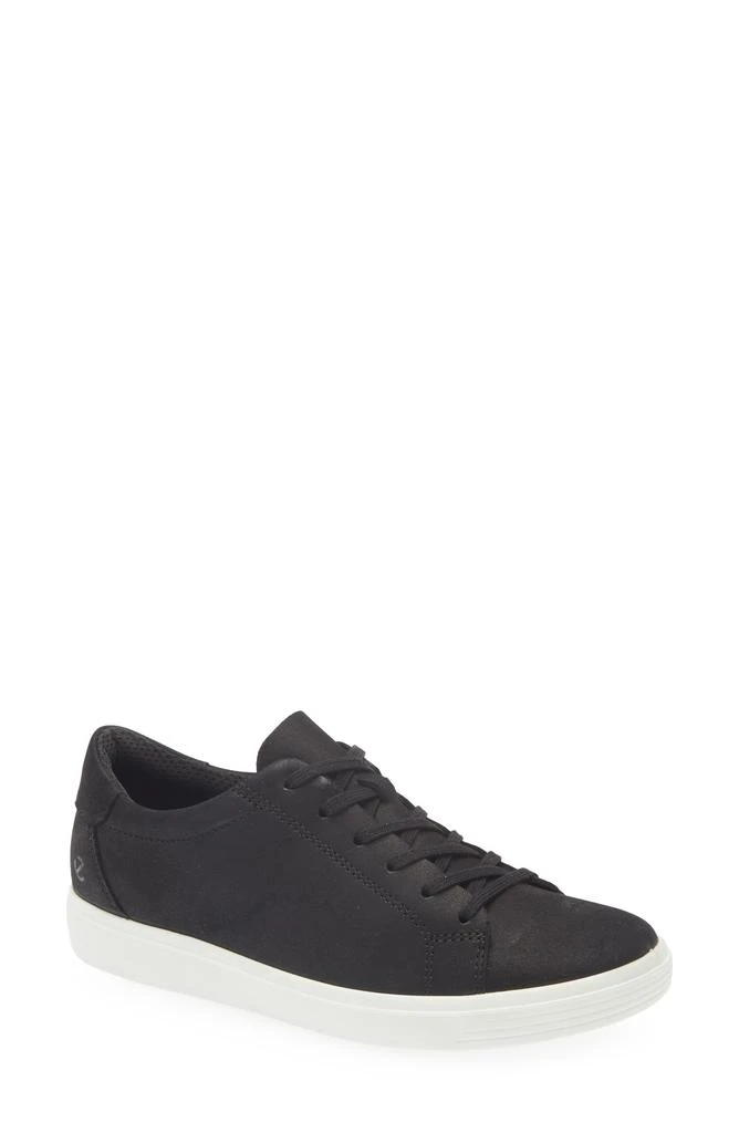 ECCO Classic Low Top Sneaker 1