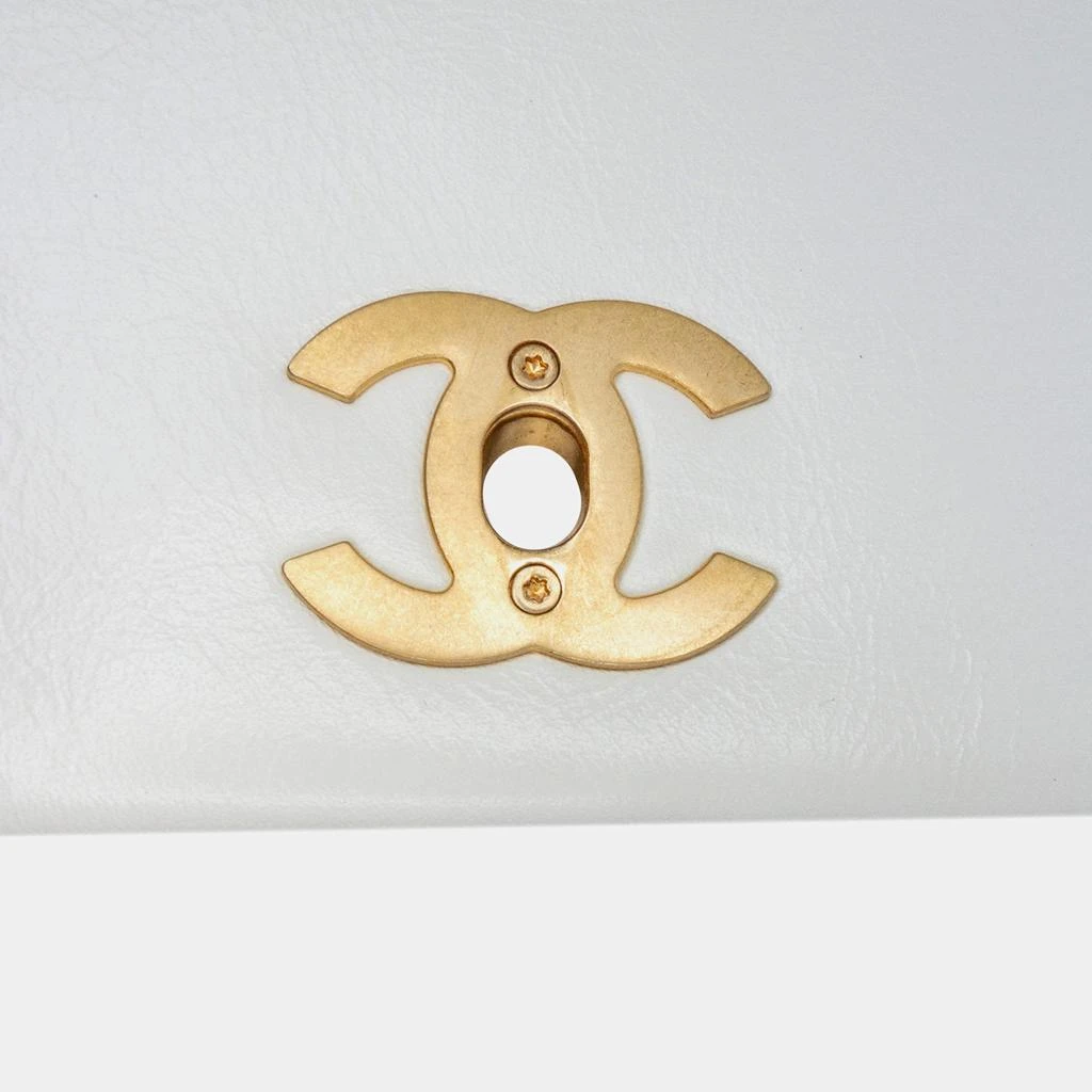 Chanel Chanel White Leather Mini Pearl Side Flap Bag 6